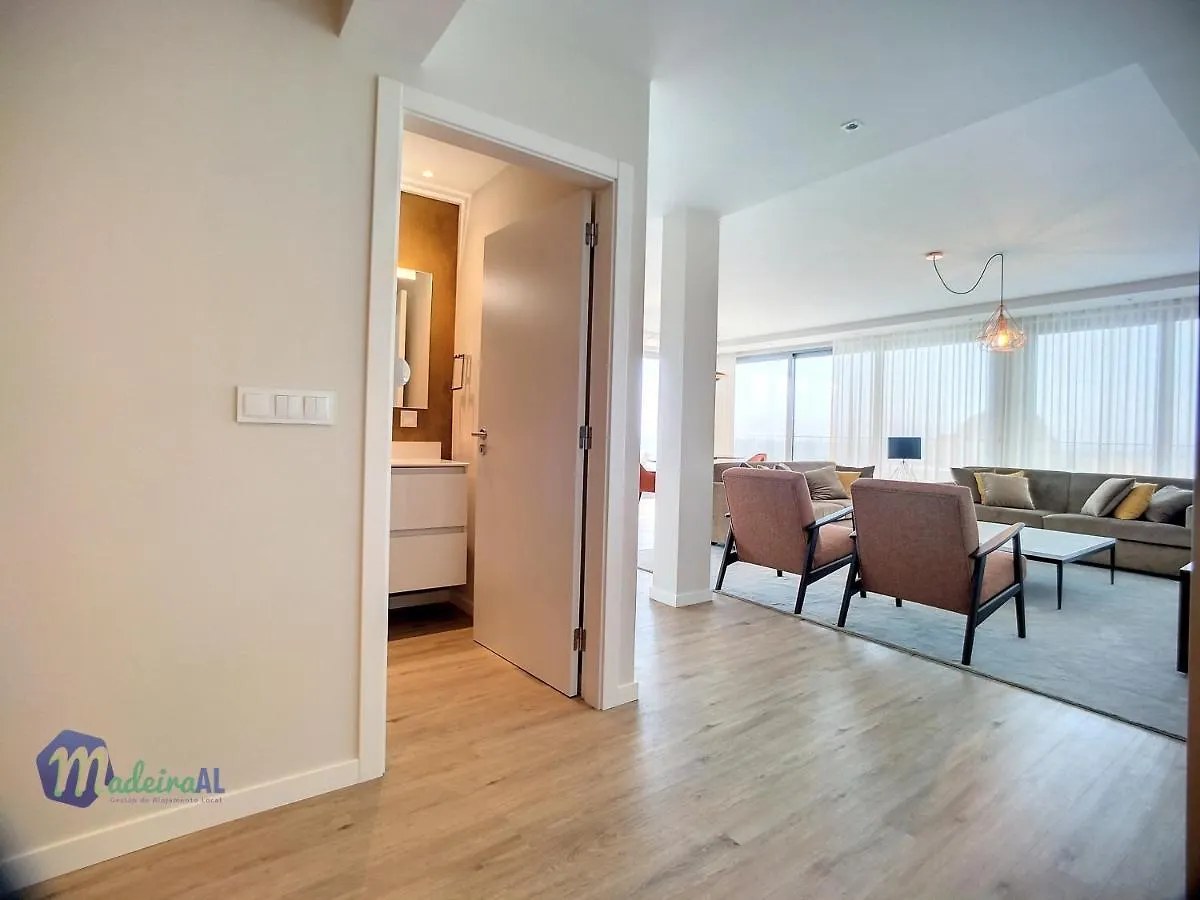 Pearls Beach Penthouse Apartment Porto Moniz Portugal