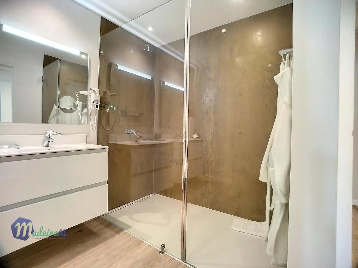 Pearls Beach Penthouse Apartment Porto Moniz Portugal