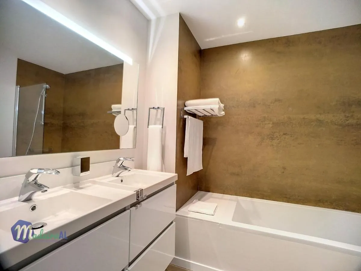 Pearls Beach Penthouse Apartment Porto Moniz