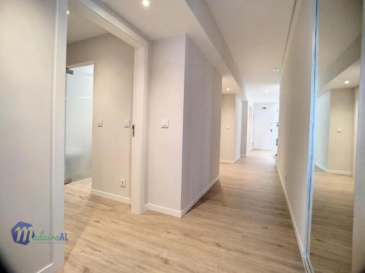 Pearls Beach Penthouse Apartment Porto Moniz Portugal